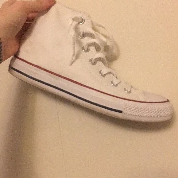 White Converse All Stars - Picture 6 of 7